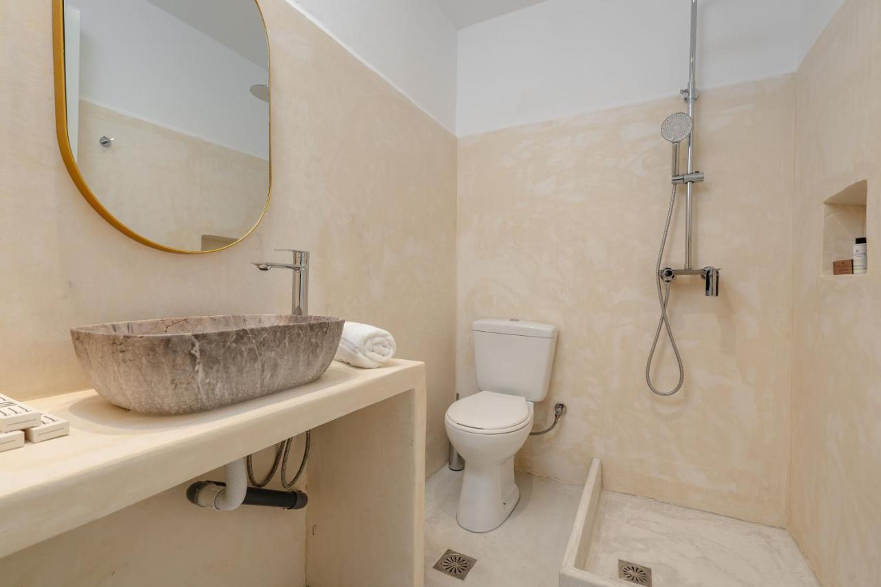 Celestial Seaview Apartments- Apollon Naxos City 外观 照片
