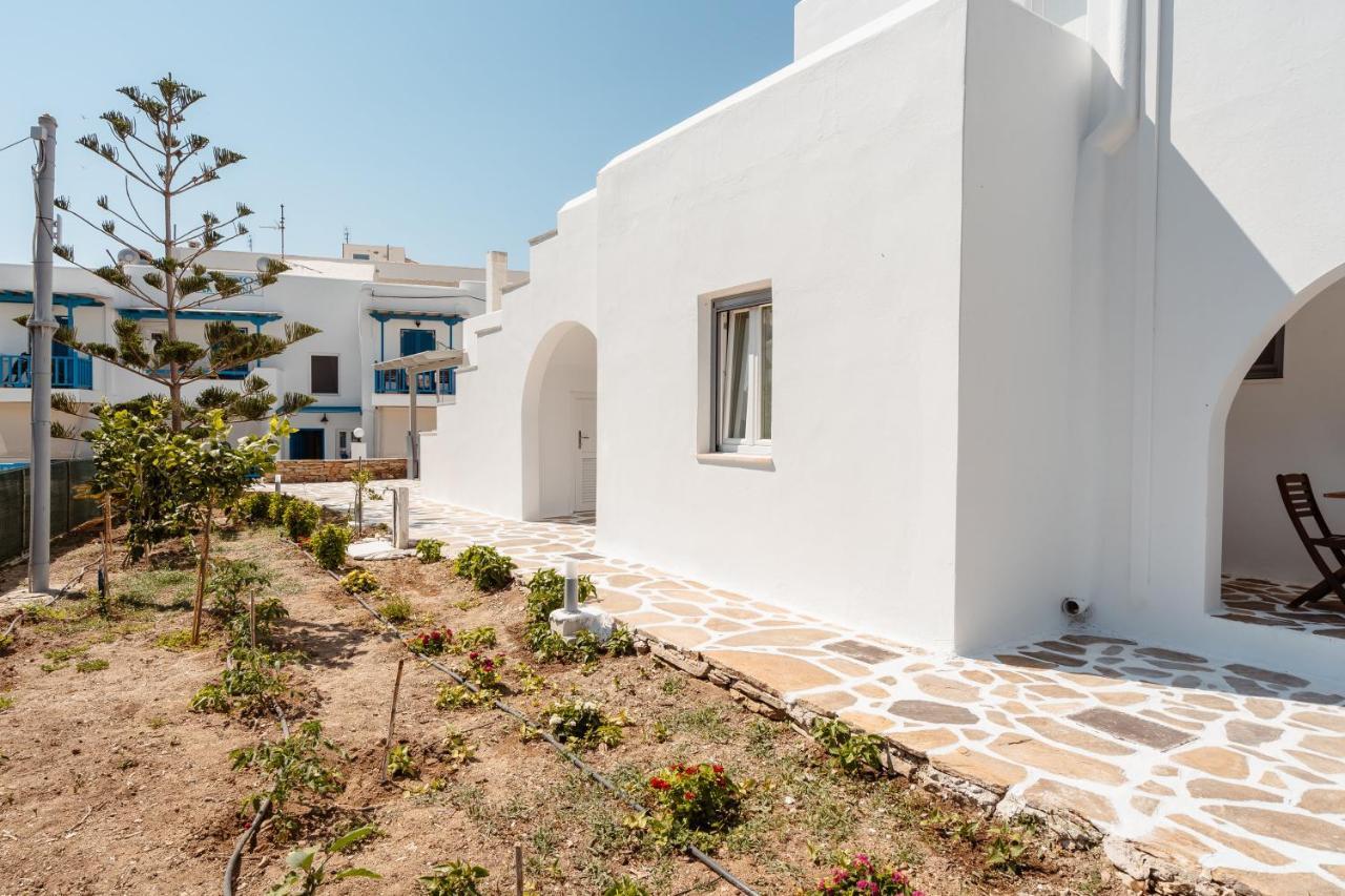 Celestial Seaview Apartments- Apollon Naxos City 外观 照片