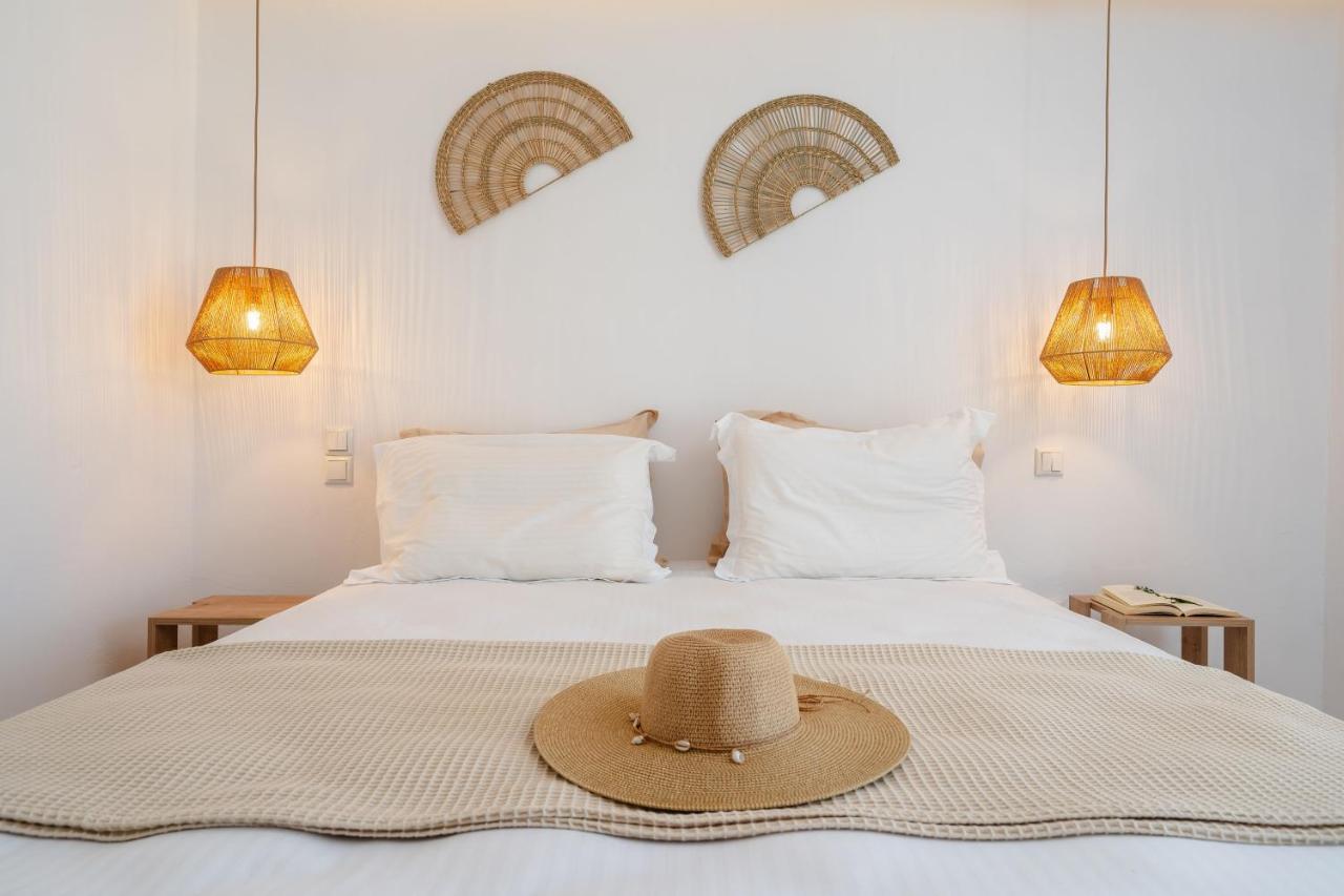 Celestial Seaview Apartments- Apollon Naxos City 外观 照片