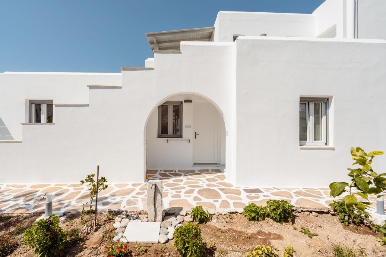 Celestial Seaview Apartments- Apollon Naxos City 外观 照片